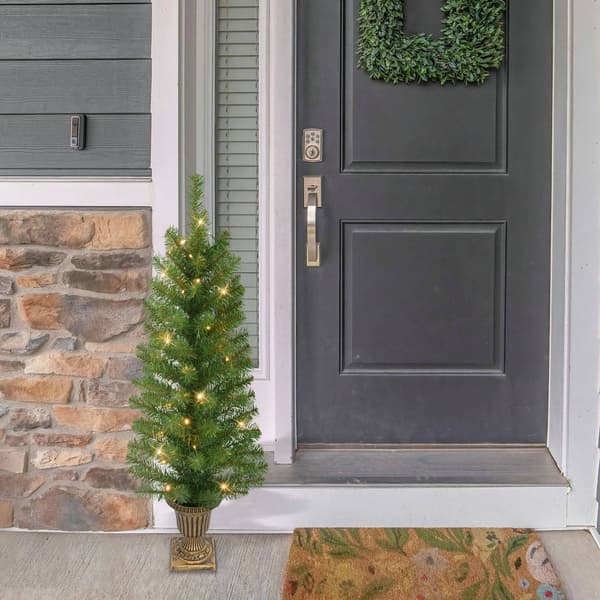 Puleo International Pre-Lit Potted Christmas Trees - Set of 2