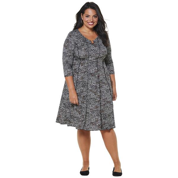 Plus Size Sami & Jo 3/4 Sleeve V-Neck Seamed Dress - image 