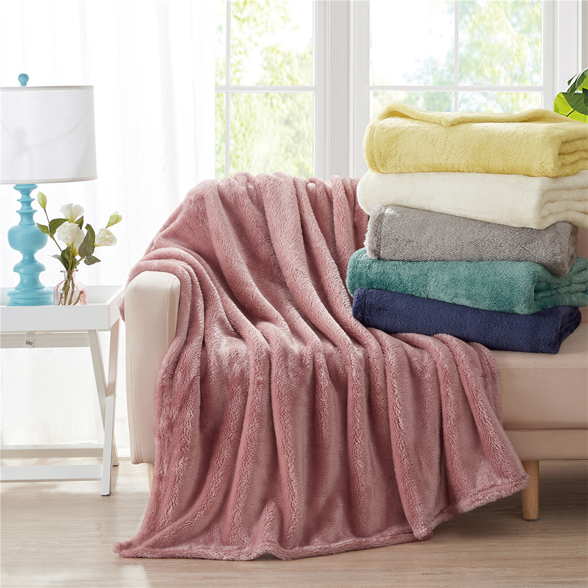VCNY Home Avery Pure Solid Ultra-Plush Warm Antimicrobial Throw