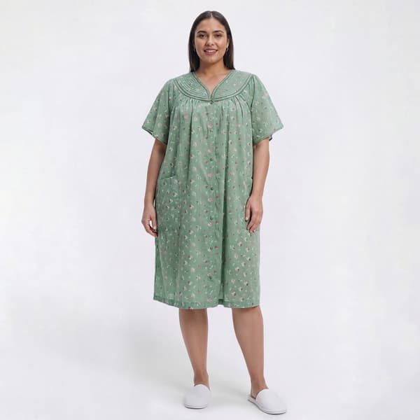 Plus Size Moon to Noon Trapunto Floral Snap Robe