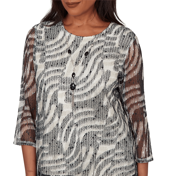 Petite Alfred Dunner Detail Driven 3/4 Sleeve Abstract Blouse