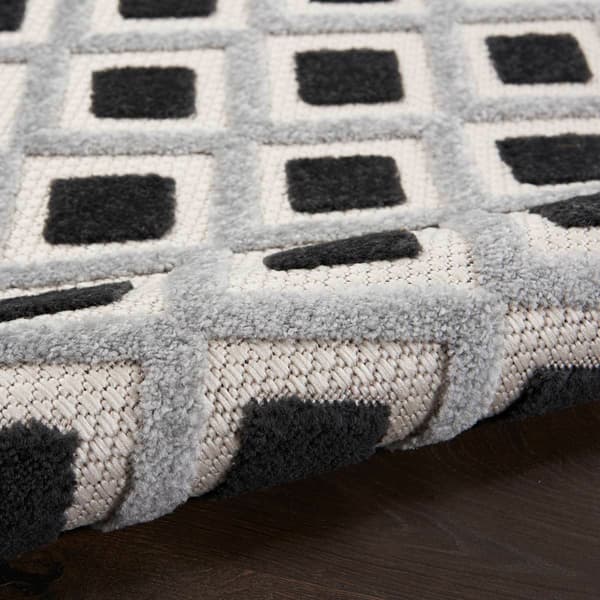 Nourison Aloha Diamond Modern Indoor/Outdoor Round Rug