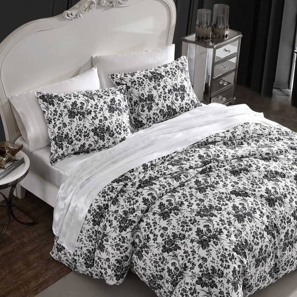 Betsey Johnson Betseys Toile Microfiber Duvet Cover Set
