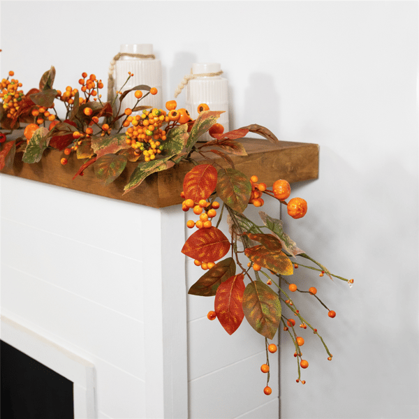 Northlight 5ft. Berries & Gourds Artificial Fall Harvest Garland