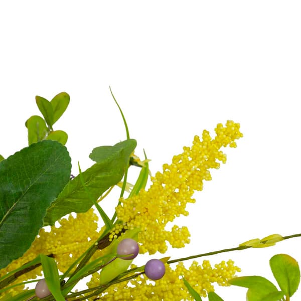 Northlight Seasonal Artificial Daisy &amp; Berry Floral Spring Wreath