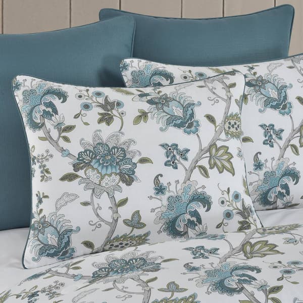 J. Queen New York Rosanna Bedding Collection
