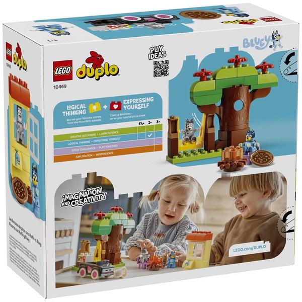 LEGO® Bluey Pizza Girls with Muffin & Bluey Building Kit