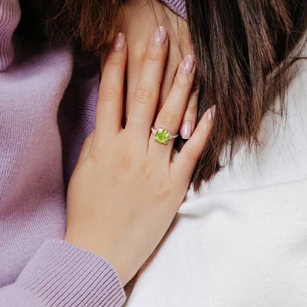 White Gold White Sapphire & Peridot Cocktail Ring w/ Diamonds