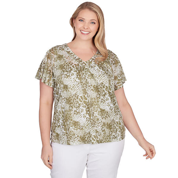 Plus Size Hearts of Palm A Touch of Tropical Floral Animal Top - image 