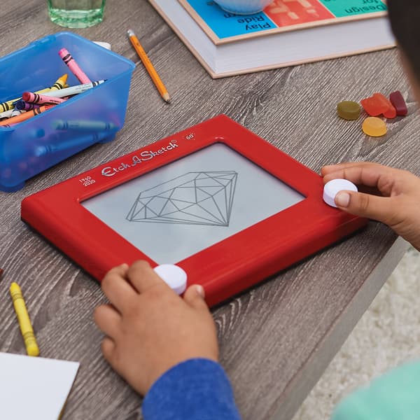 Etch-A-Sketch Classic Red
