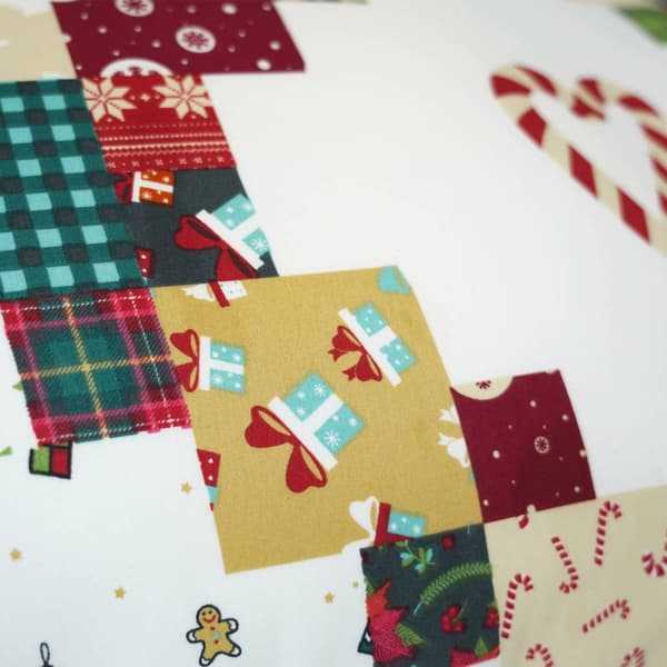Your Lifestyle Holiday Love 3pc. Comforter Set