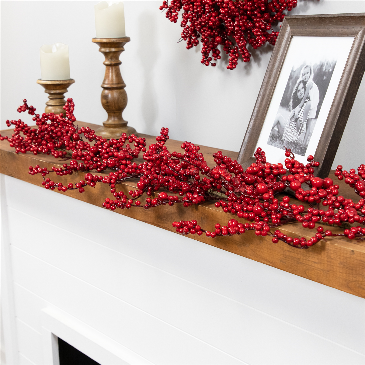 Northlight 45in. Red Artificial Berries Christmas Garland