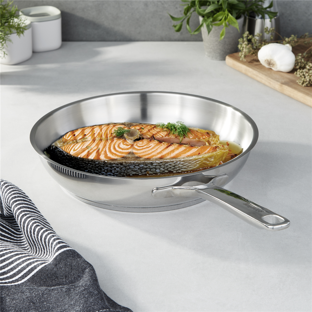 BergHOFF DiNA Helix 11in. Stainless Steel Frying Pan