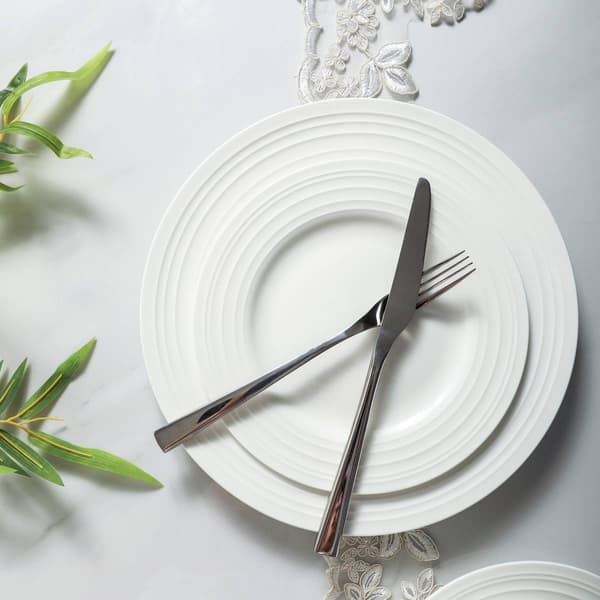 Stone Lain Eleanor 16pc. Bone China Dinnerware Set