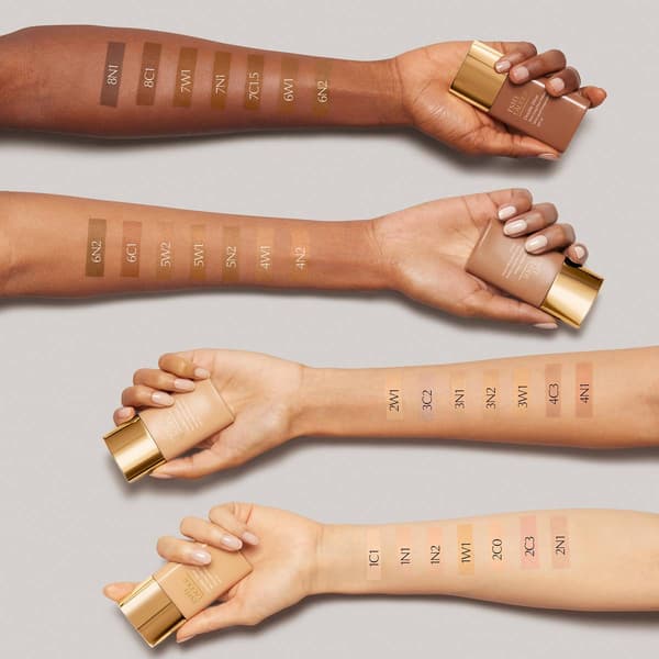 Est&#233;e Lauder&#8482; Double Wear Sheer Long-Wear Foundation SPF 19