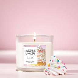 Yankee Candle(R) 4.5oz. Vanilla Cupcake Tumbler Candle