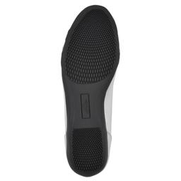 Womens Cliffs by White Mountain Calming Flats