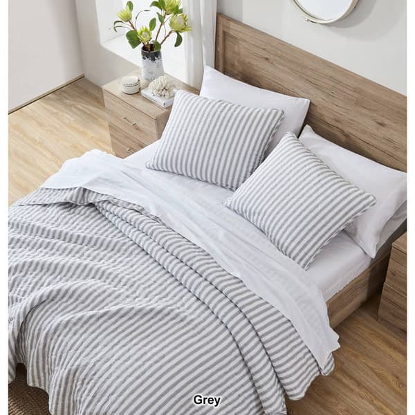 Stone Cottage Willow Way Striped 136 TC Reversible Quilt Set