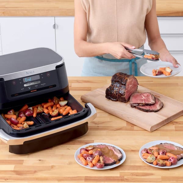 Ninja® Foodi 6-in-1 FlexBasket Air Fryer