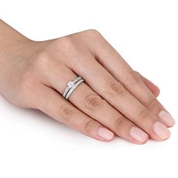 Loveblooms™  Round White 1/2ctw. Diamonds Bridal Ring Set