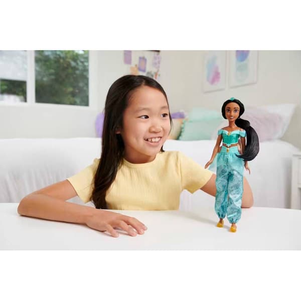 Disney Princess Jasmine Doll With Sparkling Fashion & Accessories