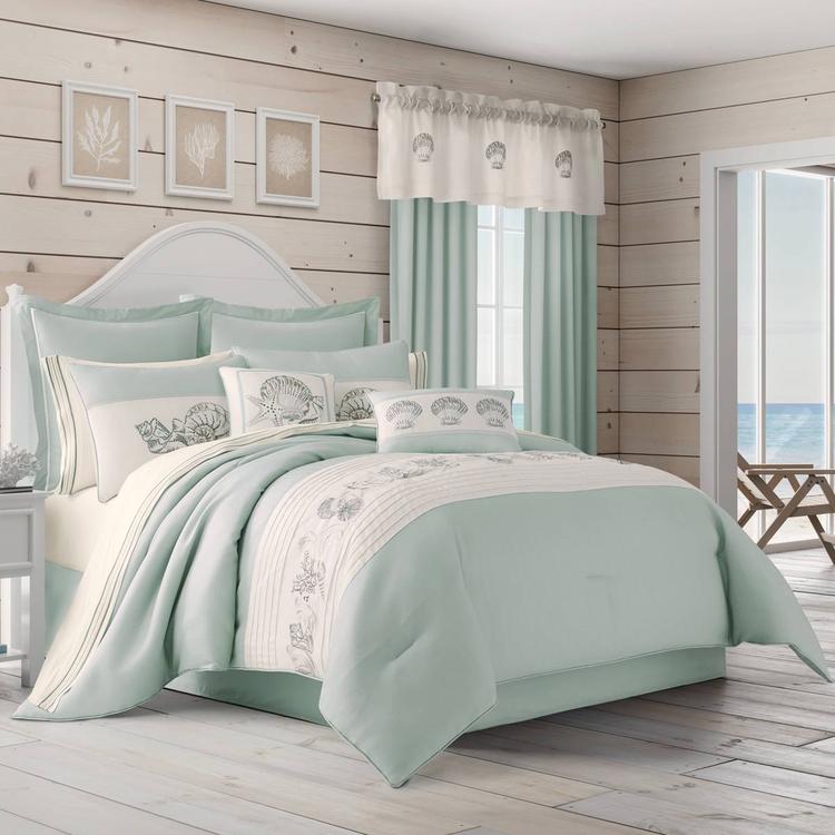 Royal Court Water''s Edge 4pc. Reversible Comforter Set