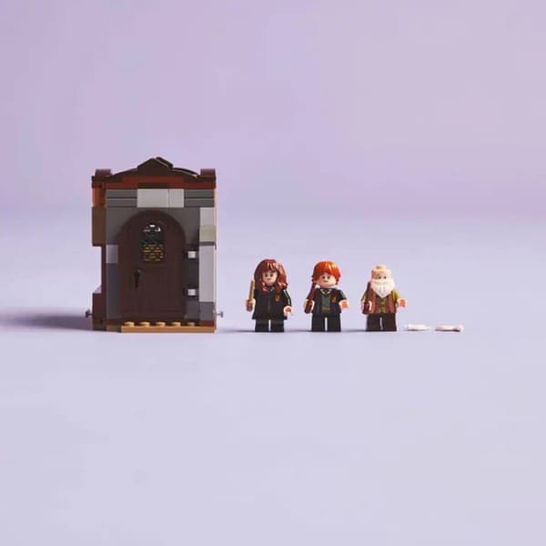 LEGO&#174; Harry Potter Hogwarts&#8482; Castle: Charms Class Building Kit