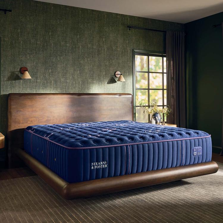 Stearns & Foster(R) Legacy Medium Tight Top Mattress