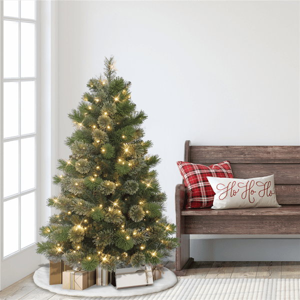Puleo International 4.5ft. Pre-Lit Oklahoma Pine Christmas Tree