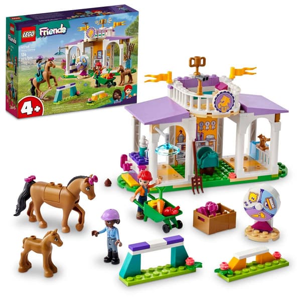 LEGO&#174; Friends Horse Training