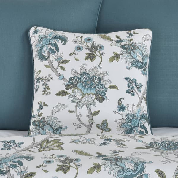 J. Queen New York Rosanna Bedding Collection