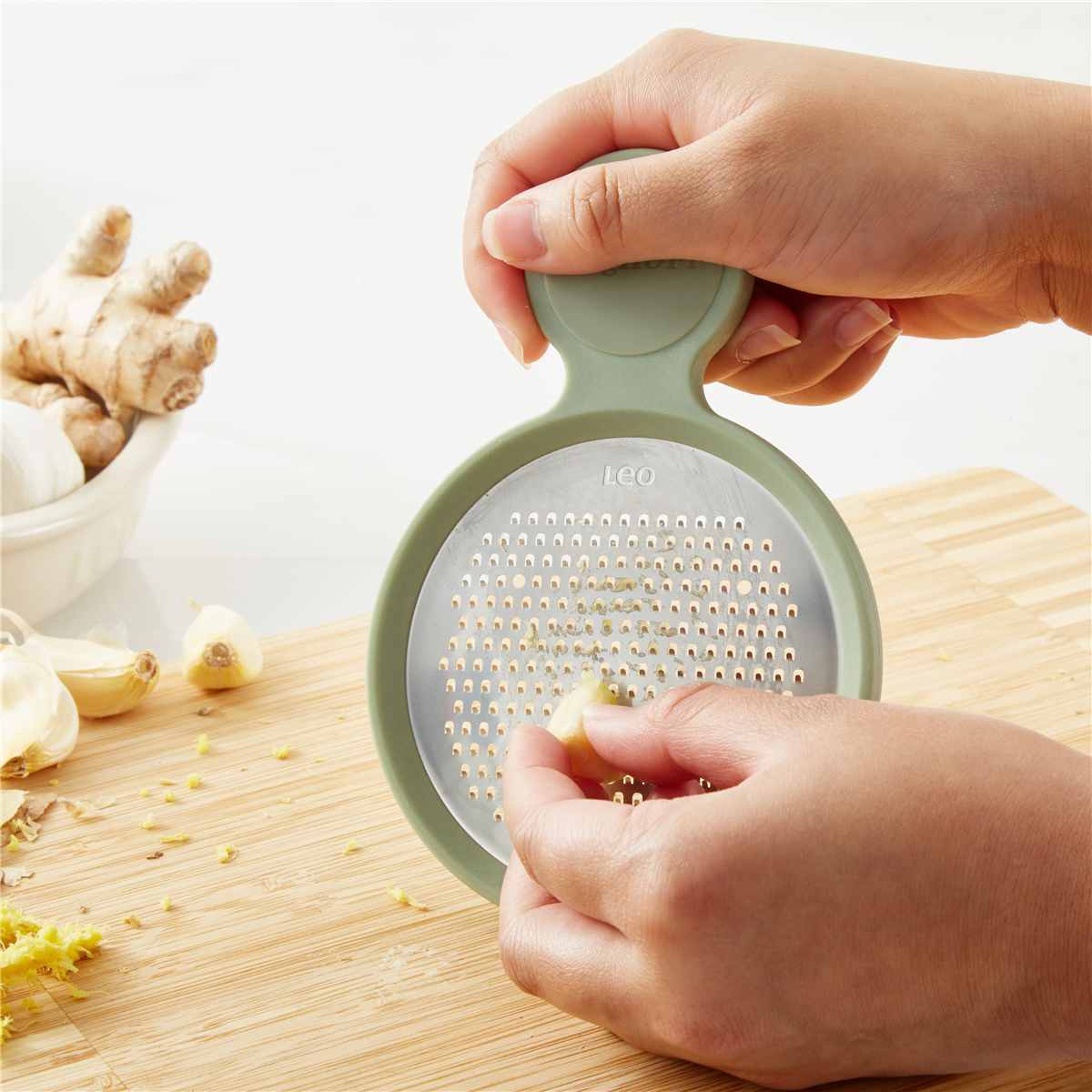 BergHOFF Leo Balance 6in. Stainless Steel Fine Paddle Grater