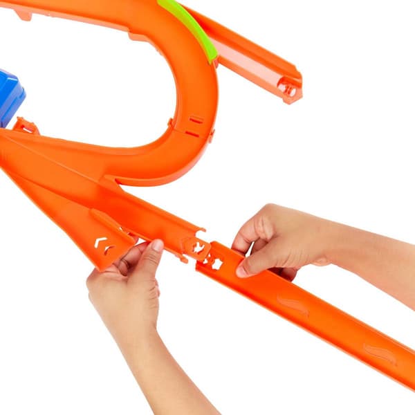 Hot Wheels&#174; Action Mid-Air Multi Crash