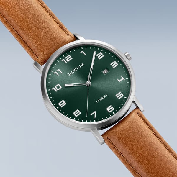 Mens BERING Slim Titanium Watch 18640-568