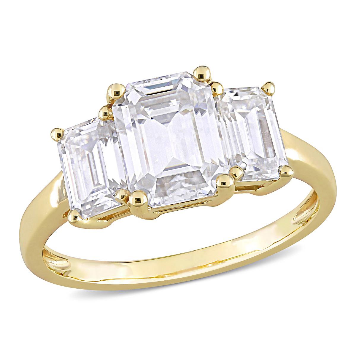 Diamond Classics™ 10kt. Yellow Gold 3-Stone Ring