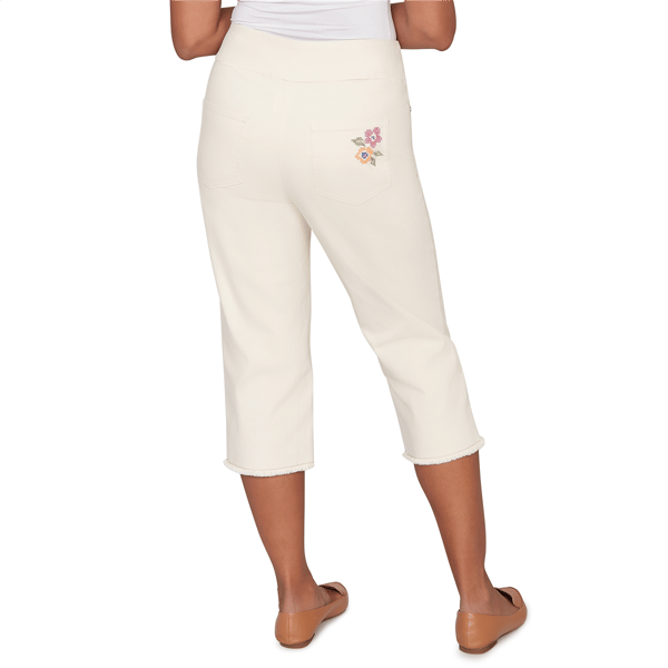 Womens Alfred Dunner Beachcomber Floral Cross Stitch Capris
