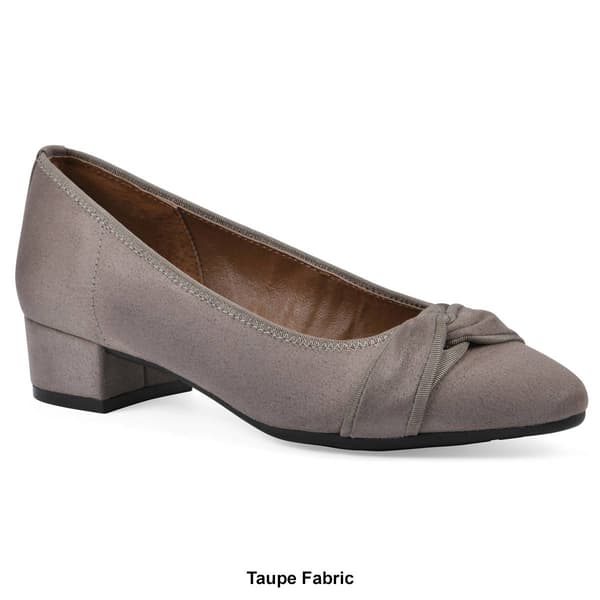 Womens White Mountain Bordeaux Low Block Pumps