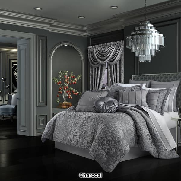 J. Queen New York Leonardo 4pc. Queen Comforter Set