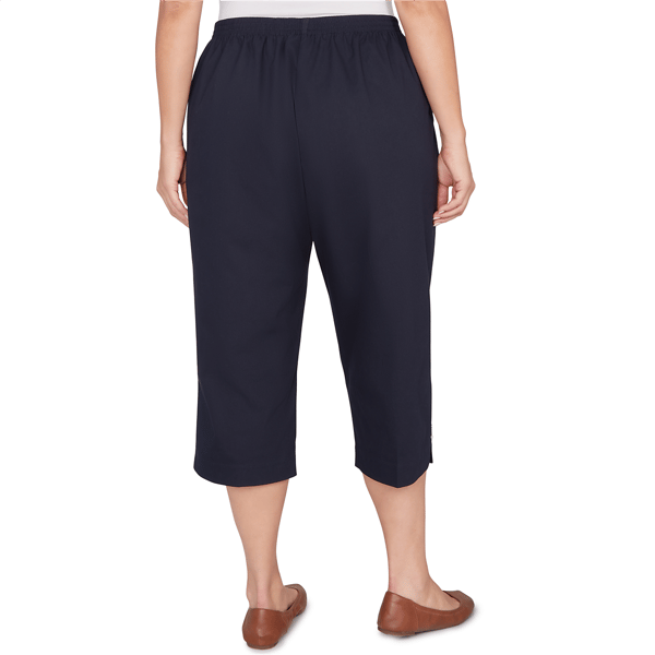 Plus Size Alfred Dunner Classics_S6 Solid Twill Button Hem Capri