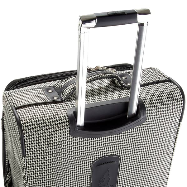 London Fog Oxford III 20in. Carry-On Spinner - Black