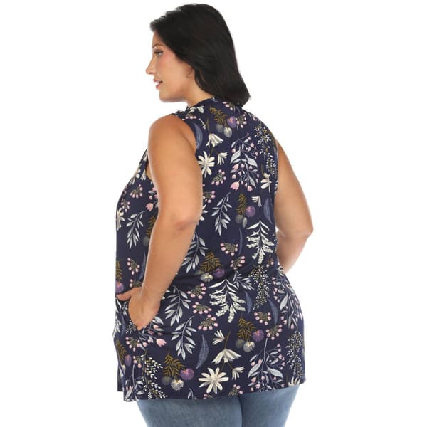 Plus Size White Mark Floral Sleeveless Blouse