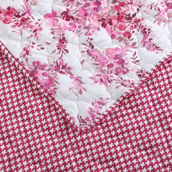 Betsey Johnson Floral Vineyard Quilt Set
