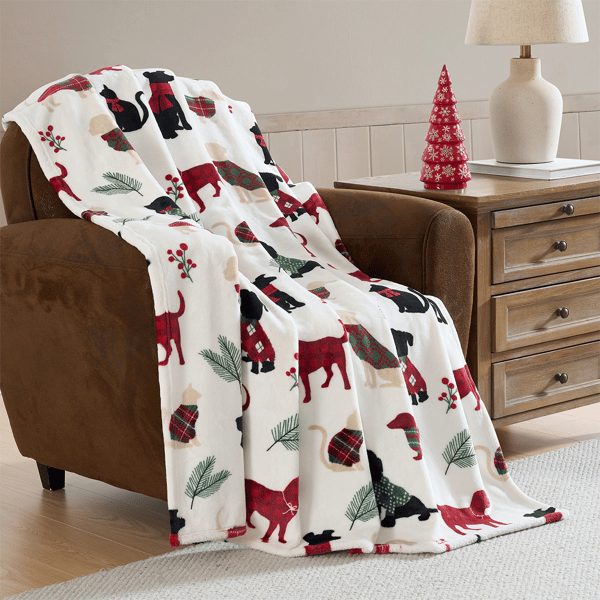 Hallmark Holiday Pets Plush Throw Blanket