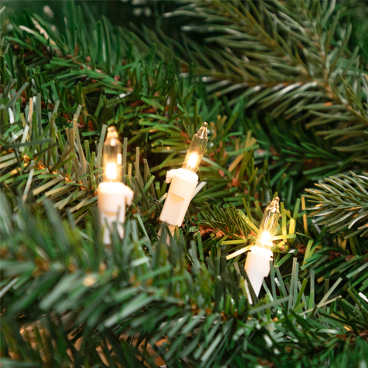 Hofert Everglow 38ft. Chasing Clear Mini Christmas Lights