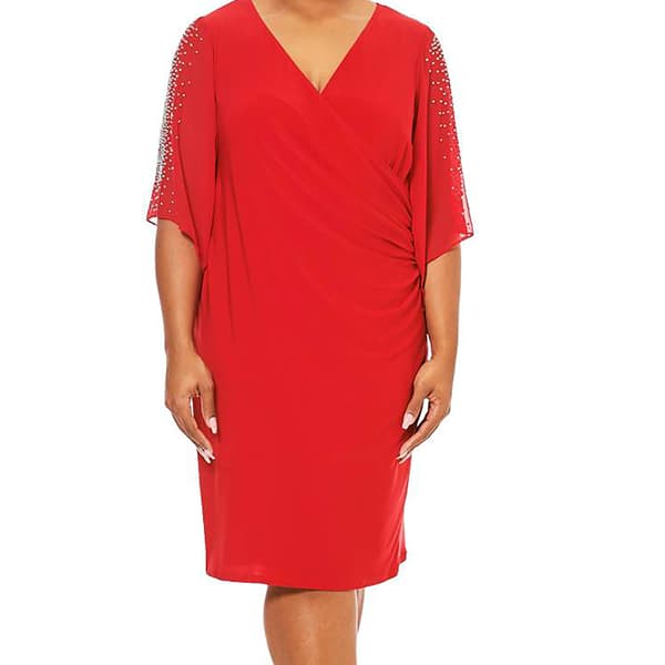 Plus Size MSK 3/4 Angel Sleeve Solid Side Ruched Sheath Dress