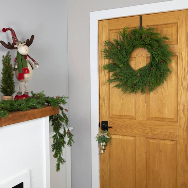 Northlight Seasonal 24in. Cedar Artificial Christmas Wreath