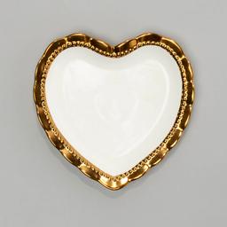 Bombay 8 In Gold Edge Heart Shape Salad Plate