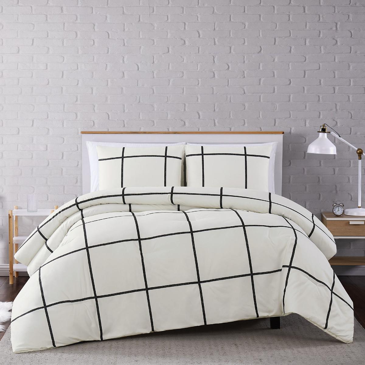 Truly Soft Kurt Windowpane Quilt Set