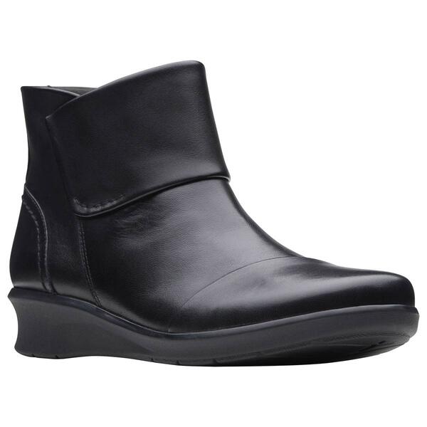 Womens Clarks(R) Hope Track Ankle Boots - image 