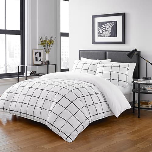 City Scene Zander White Duvet Set - image 